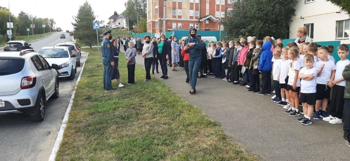 В Верхнеуслонской школе эвакуировали учащихся