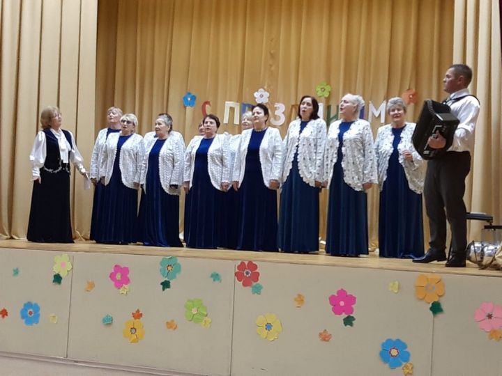 Хор ветеранов «Волжанка» выступил с концертом в Введенской Слободе