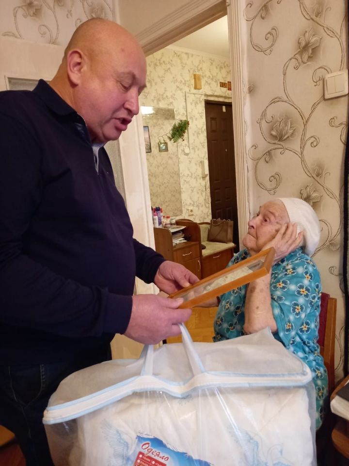 100-летний юбилей отметила уроженка Верхнеуслонского района Екатерина Зюрнина