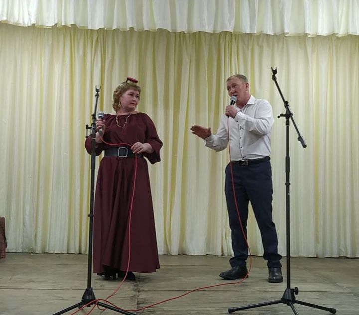 Яр буе Моркваш авылында бәйрәм концерты узды