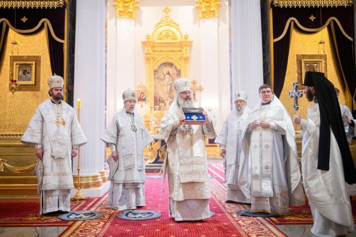 Православные Верхнеуслонского района могут прикоснуться к мощам Святителей Казанских