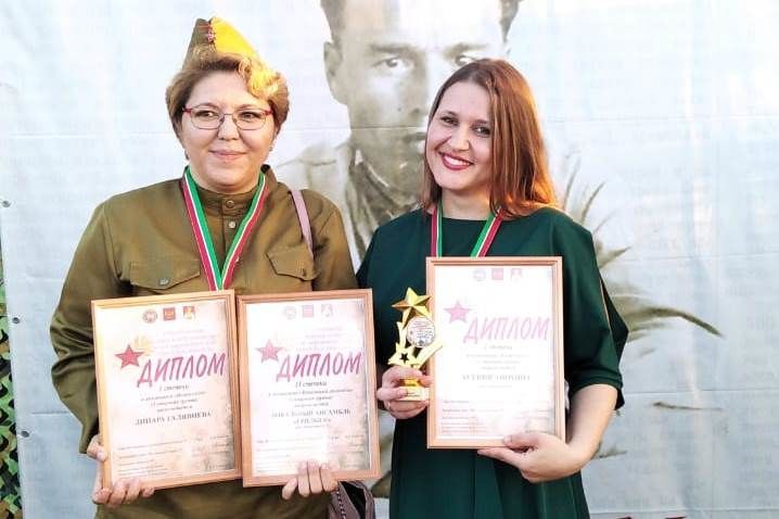 Динара Галявиева и Ксения Анохина из Верхнего Услона стали победителями республиканского конкурса военно-патриотической песни