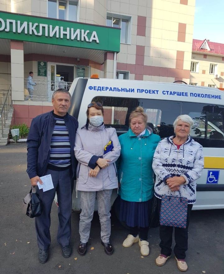 Югары Ослан районында 500 дән артык өлкән яшьтәге кешене махсус транспортта диспансеризациягә китергәннәр