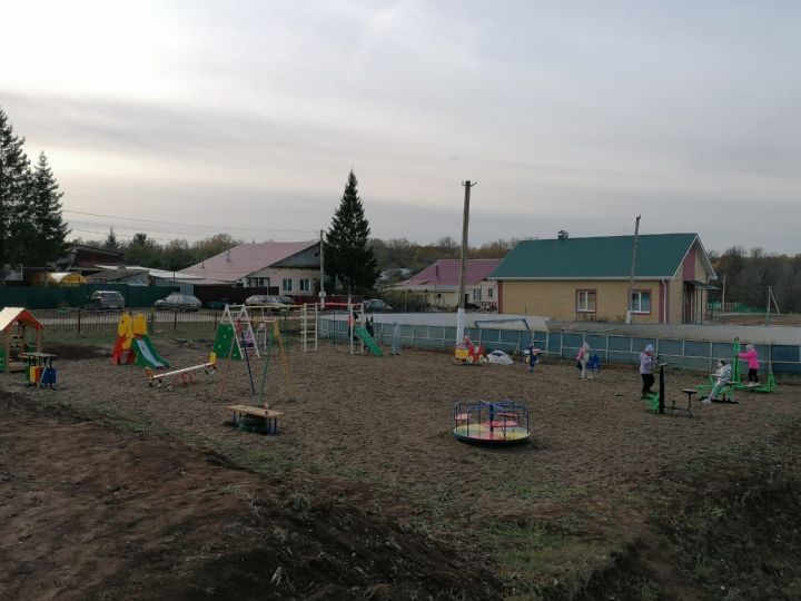 Жители Октябрьского поселения активные участники самообложения
