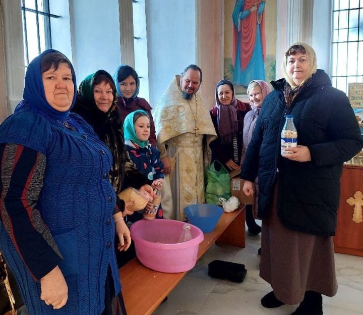 Прихожане Верхнеуслонского района продолжают готовить быстрый розжиг для бойцов СВО