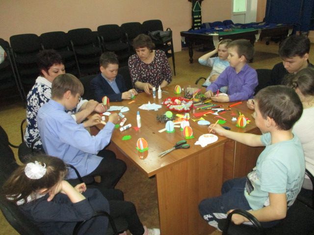 В Кильдееве провели мастер-класс «Пасхальное яйцо»