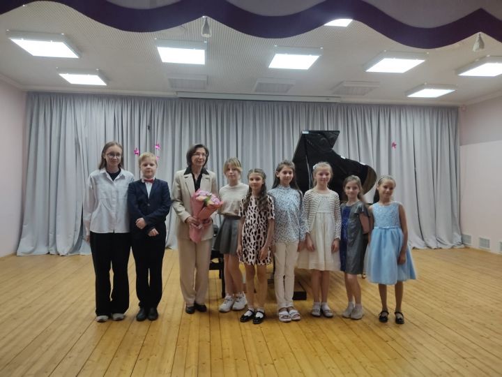 В Детской школе искусств прошел отчетный концерт учащихся класса Татьяны Егорихиной