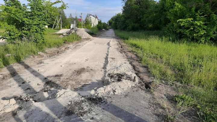 В Верхнем Услоне идет ремонт тротуара