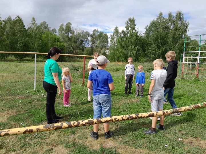 В Маматкозине провели спортивный час