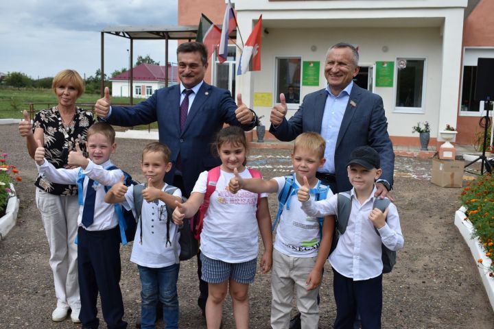 Югары Ослан районында “Мәктәпкә җыенырга ярдәм ит” акциясе башланды