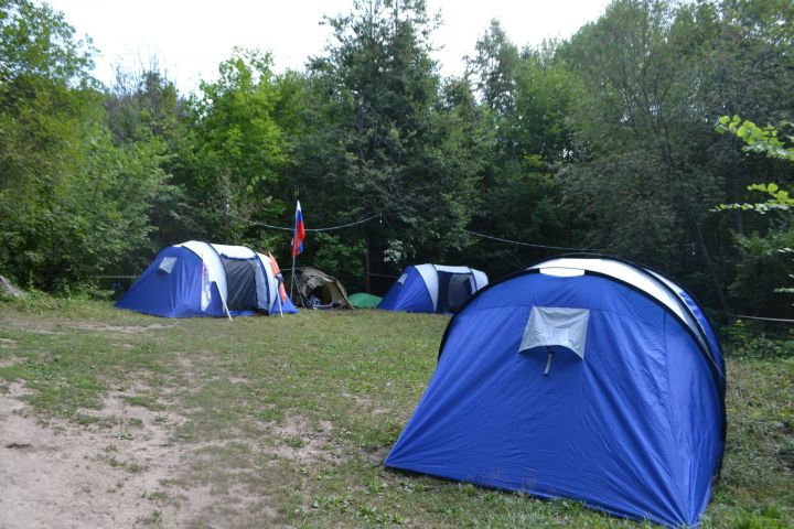 Палаточный лагерь на «Казачьей тропе»: испытание погодой и осами
