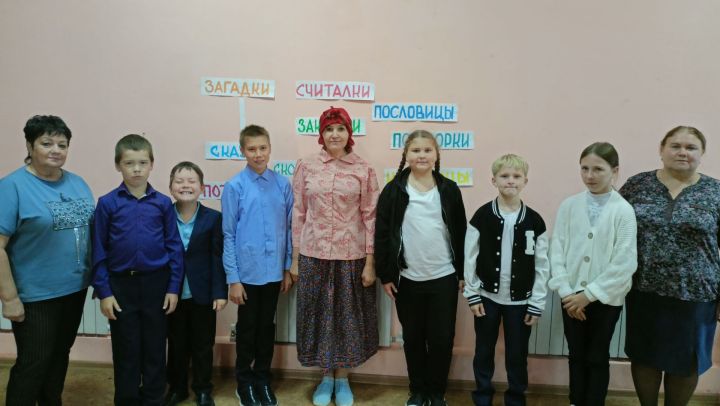 Кильдеевским подросткам рассказали о русских традициях