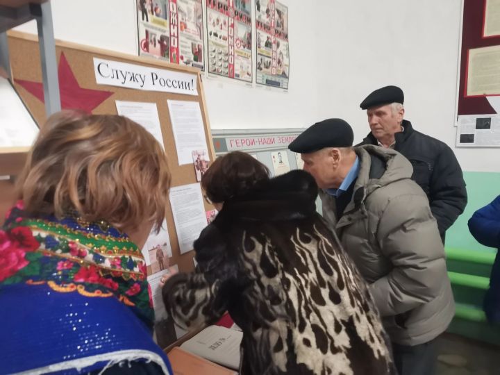В Коргузе провели патриотический час «Своих не бросаем»