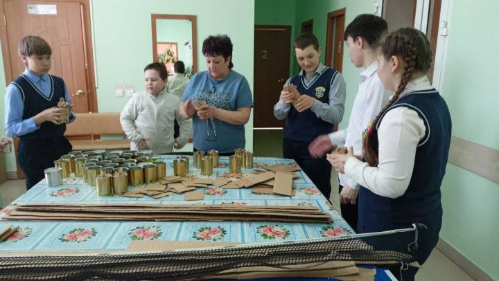 В Кильдееве прошел мастер-класс по изготовлению окопной свечи