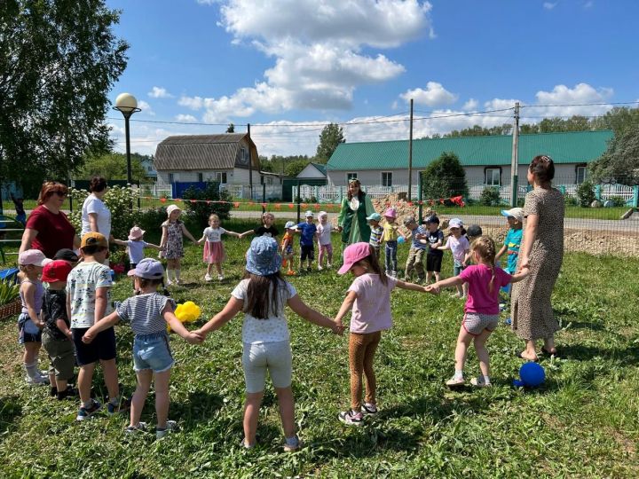 В Верхнеуслонском детсаду «Солнышко» прошел Сабантуй