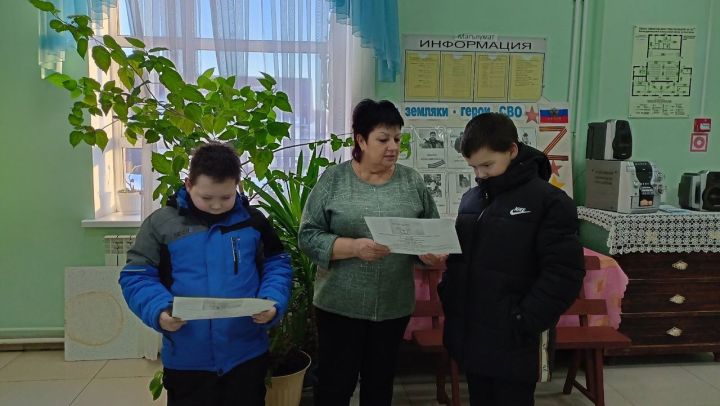 В Кильдееве подросткам напомнили о работе детского телефона доверия