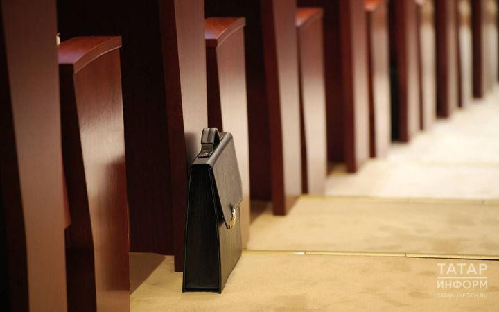 Работодателей обязали доплачивать сотрудникам за наставничество