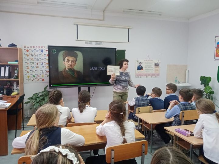 «Татар мәгърифәтенең даһие» - Каюм Насыйриның 200 еллыгына