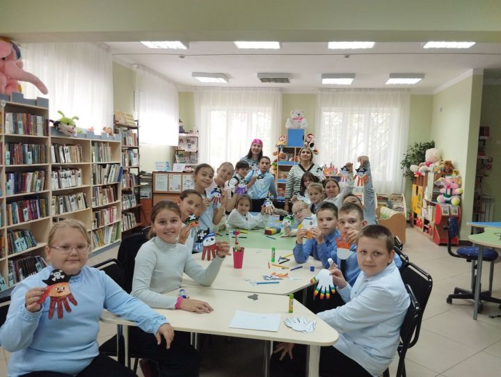 Верхнеуслонские школьники отправились за пиратскими сокровищами в библиотеке