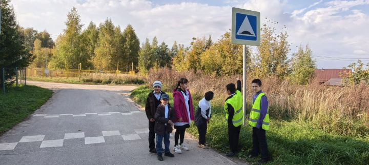 Отряд ЮИД «Перекресток» провел познавательную беседу по ПДД
