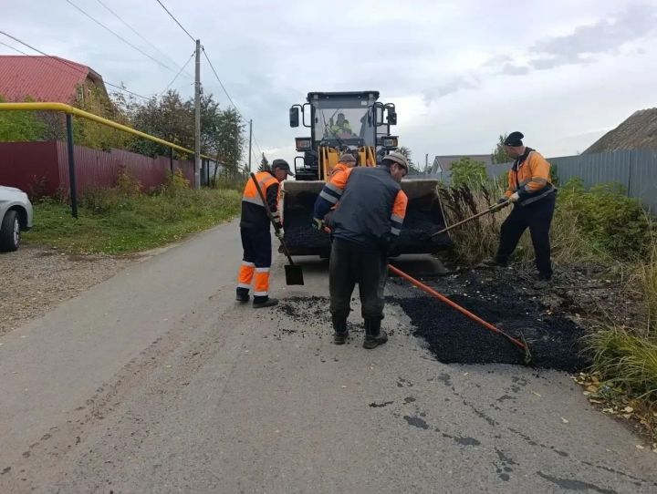 Ямочный ремонт выполнили на четырех улицах Верхнего Услона