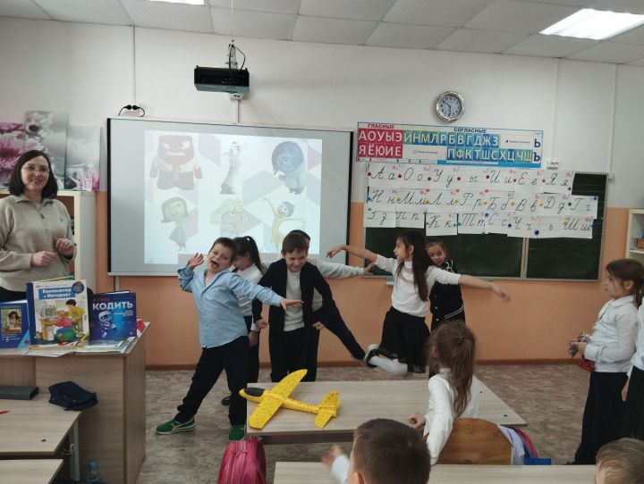 Балалар китапханәсендә интернетсыз көнне билгеләп үттеләр