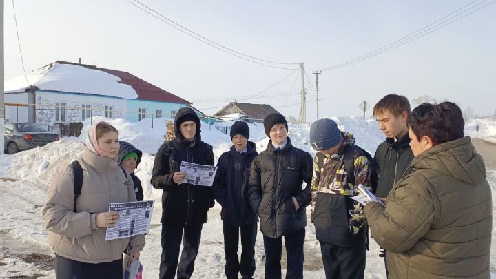 В Кильдееве детям напомнили об опасности тонкого льда весной