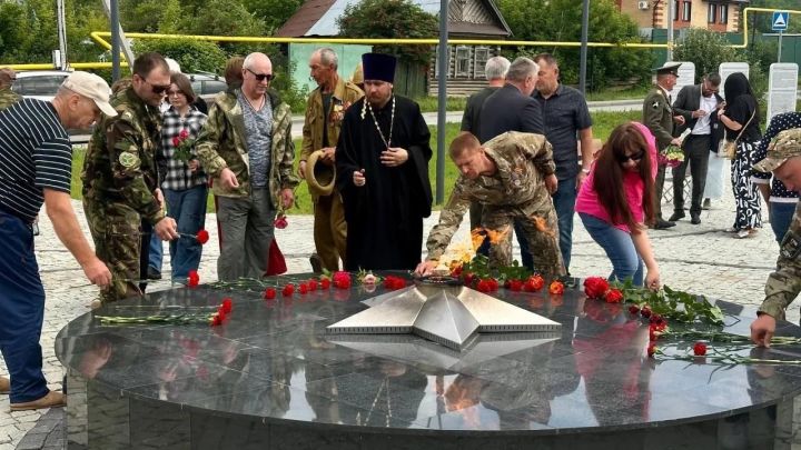 Введенка Бистәсендә сугышчан хәрәкәтләр ветераннарын искә алдылар