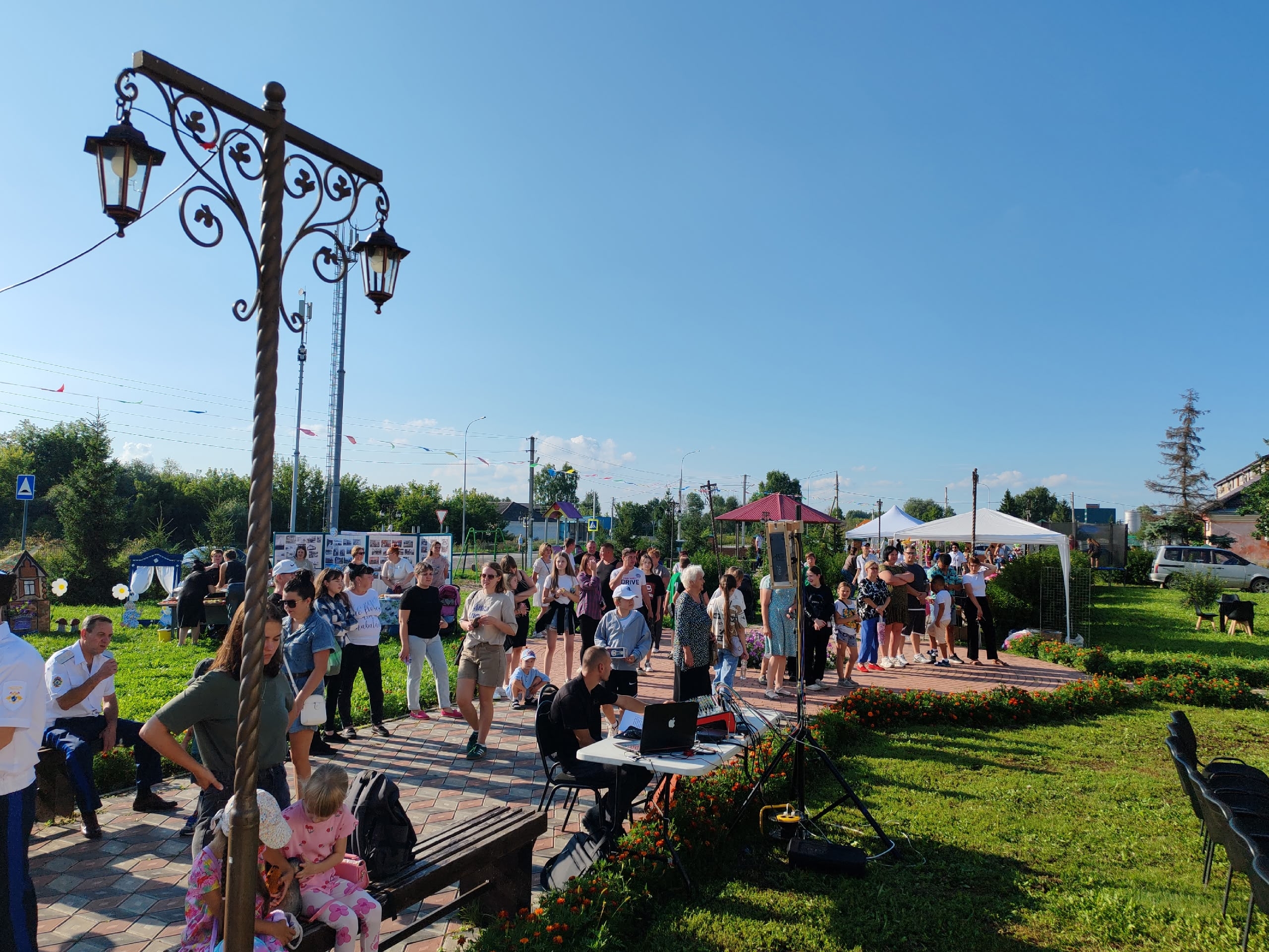 село Куралово стало центром праздничных событий — жители и гости собрались вместе, чтобы отпраздновать День села