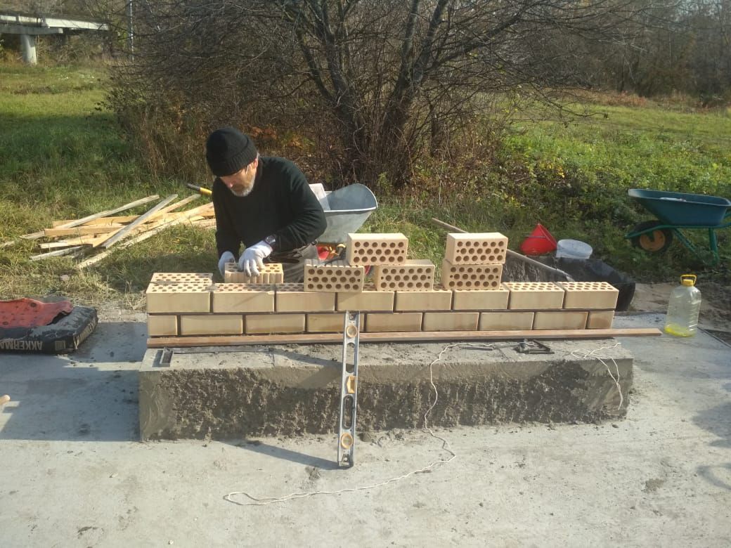 Не хлебом единым: в Татбурнашевском поселении  на средства самообложения строят памятники павшим землякам