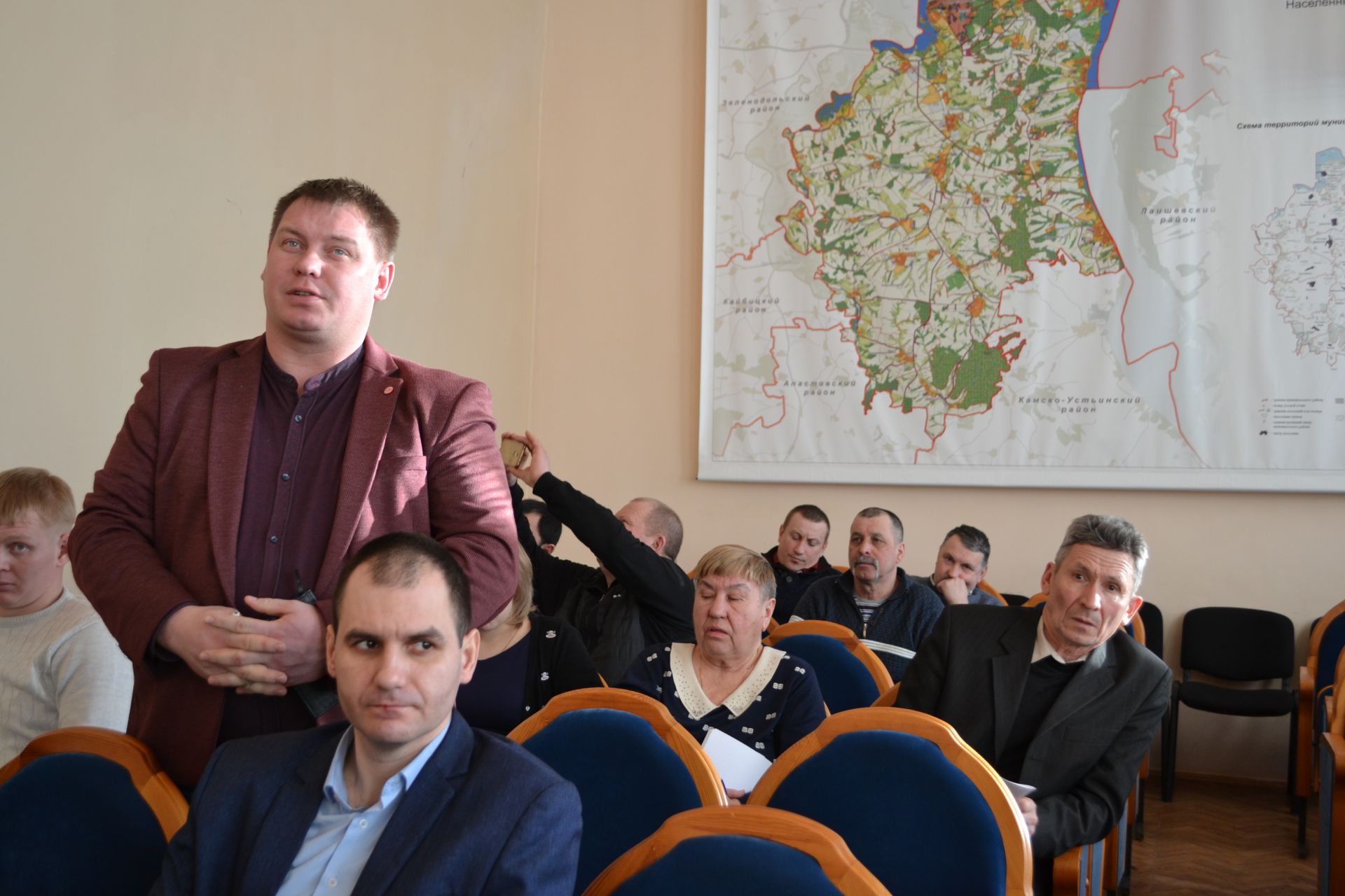 Министр сельского хозяйства и продовольствия РТ Марат Зяббаров будет лично курировать весенне полевые работы в Верхнеуслонском районе