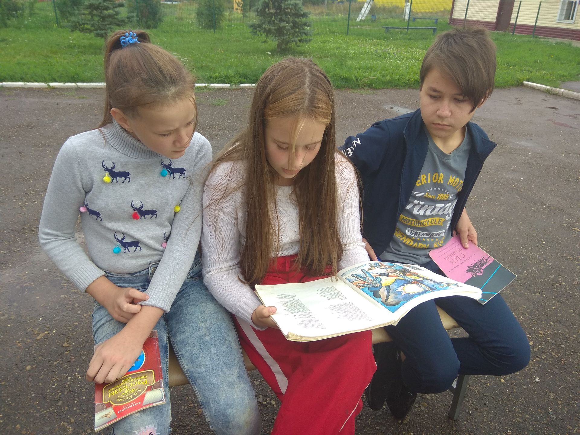 Кильдеевские дети читают стихи о войне