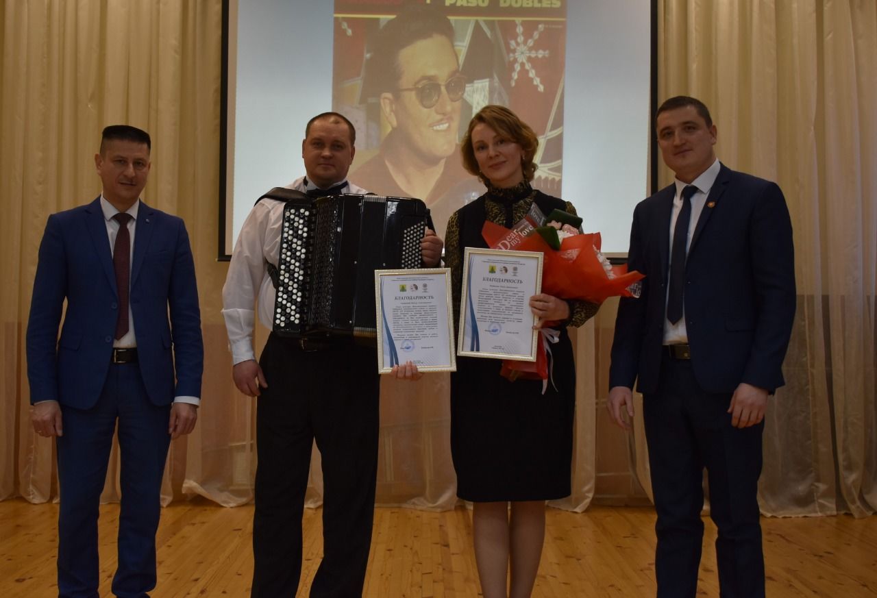 Виктор Киреев с сольным концертом побывал в Богатых Сабах