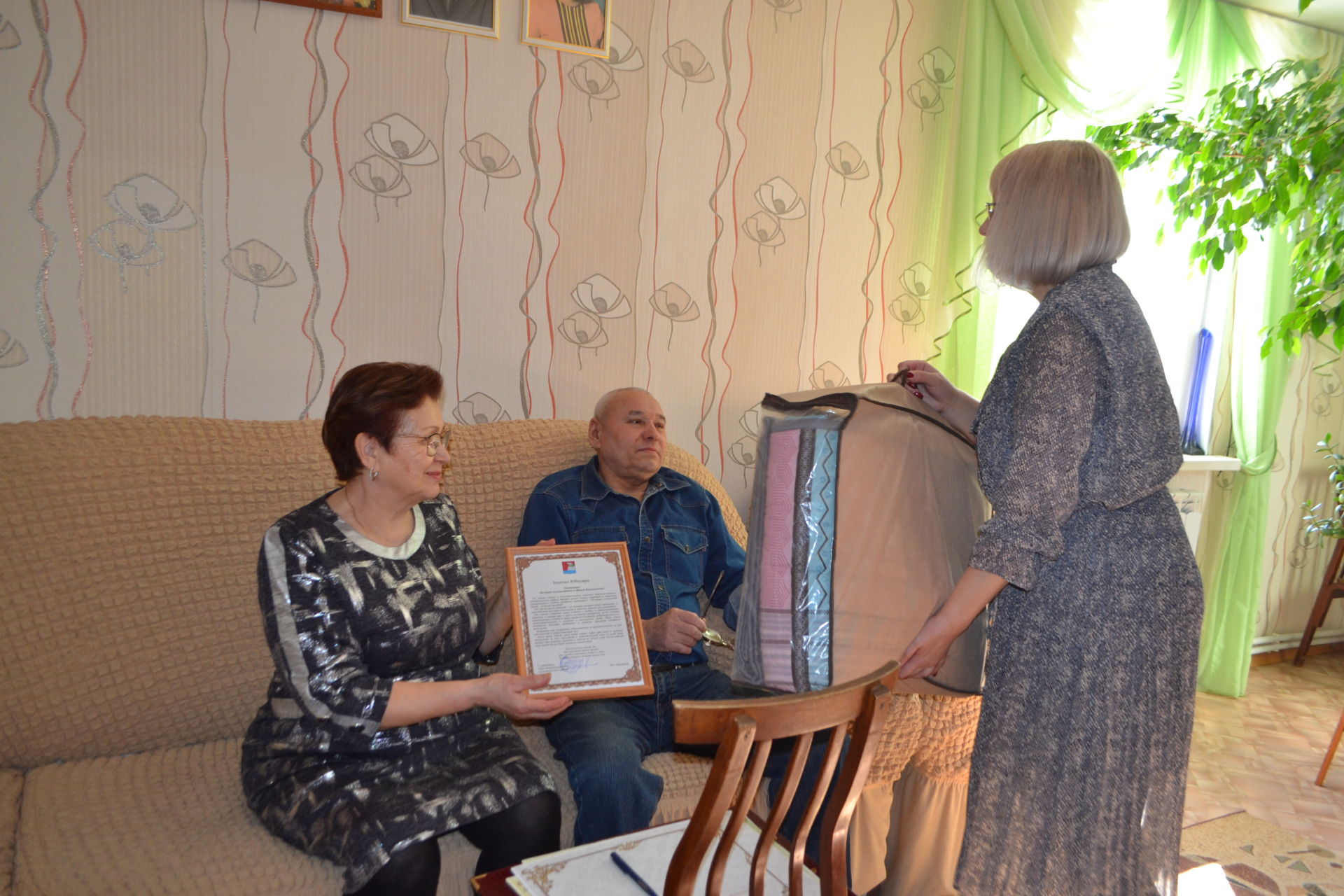 Пример молодоженам: супруги Николаевы отметили золотую свадьбу