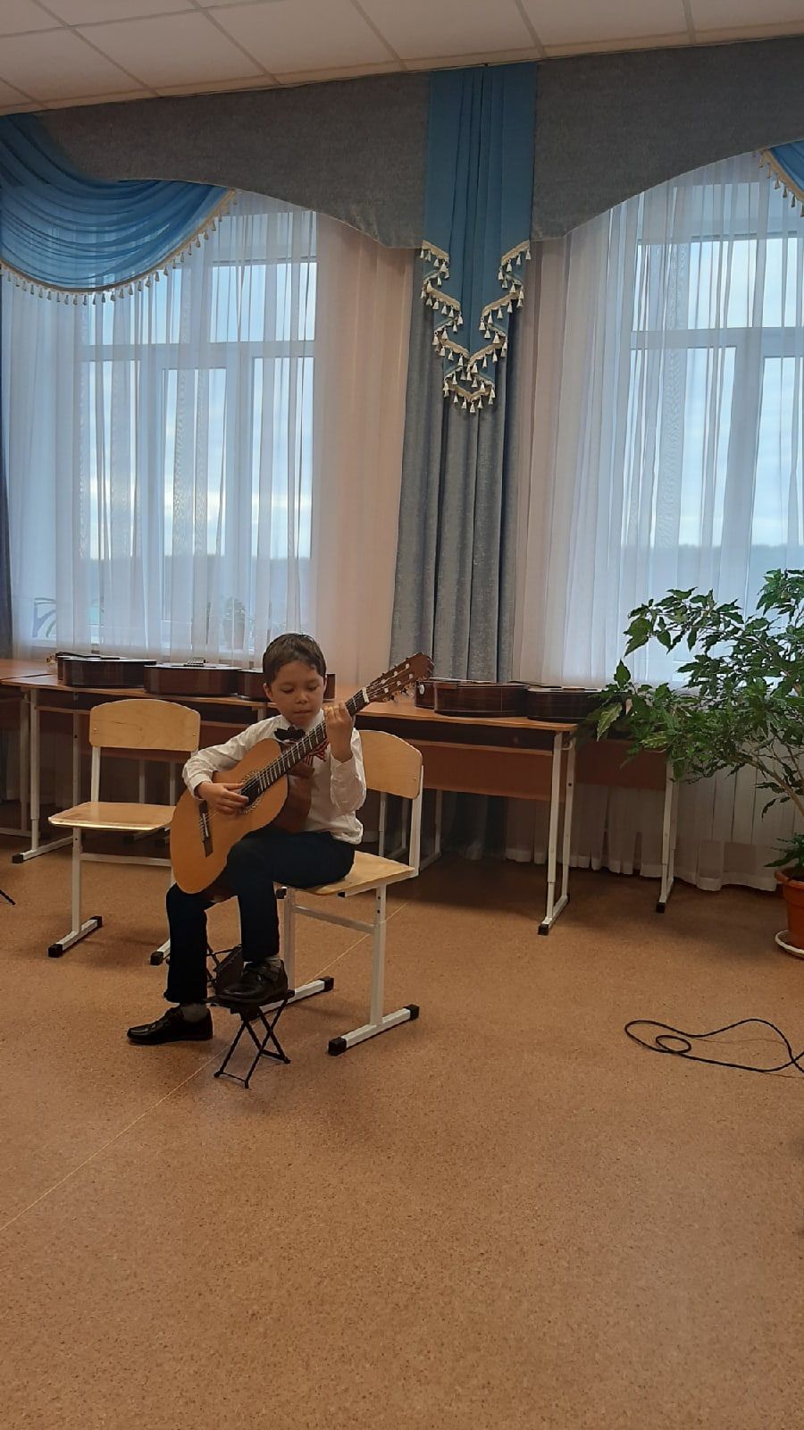 В Детской школе искусств прошел концерт гитарной музыки