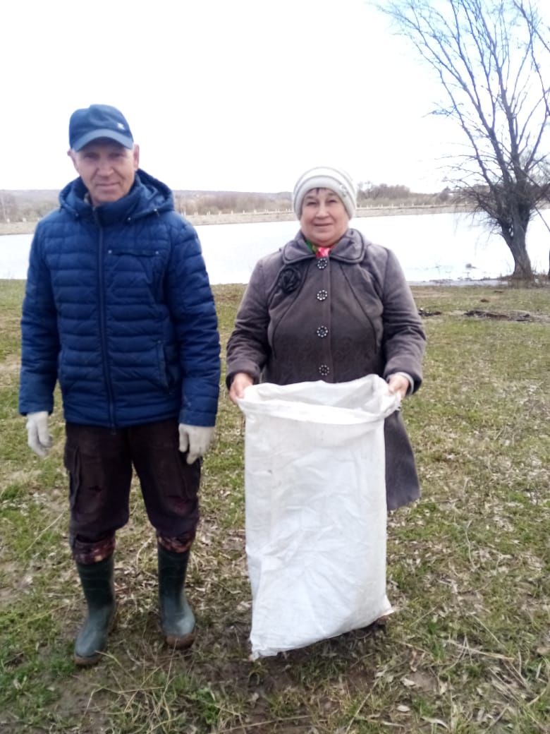 Клянчинские культработники присоединились к акции «Чистые берега»