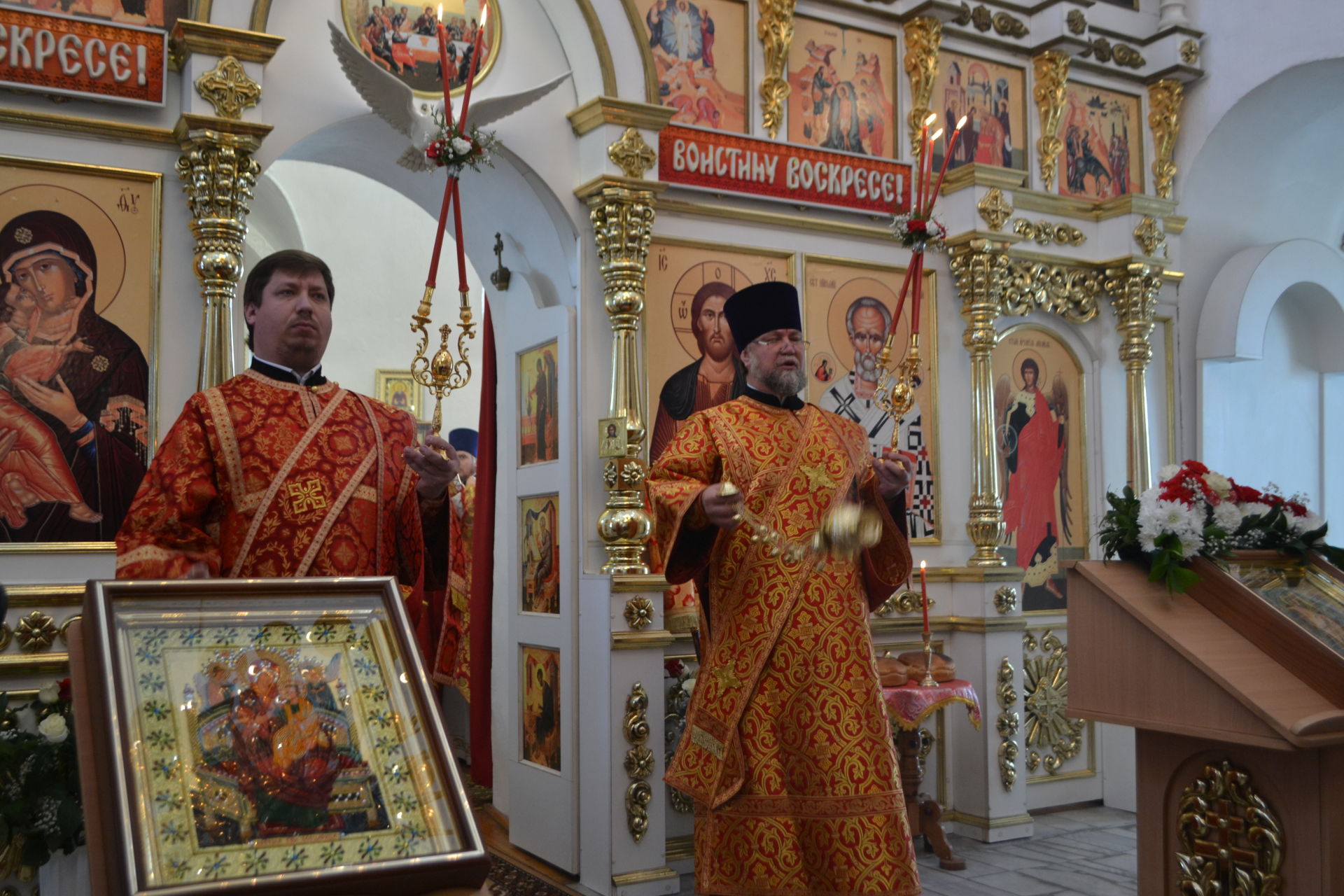 Митрополит Казанский и Татарстанский Кирилл провел пасхальное богослужение в Верхнем Услоне