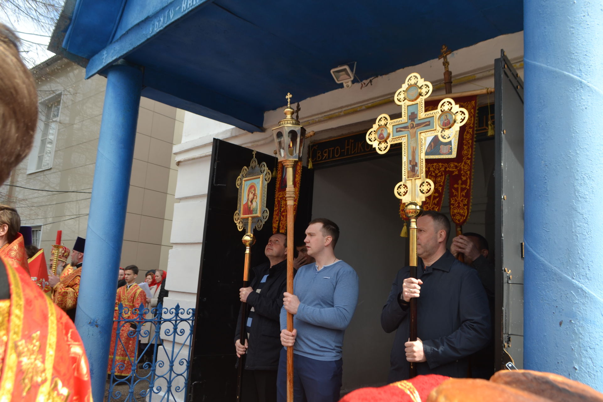 Митрополит Казанский и Татарстанский Кирилл провел пасхальное богослужение в Верхнем Услоне