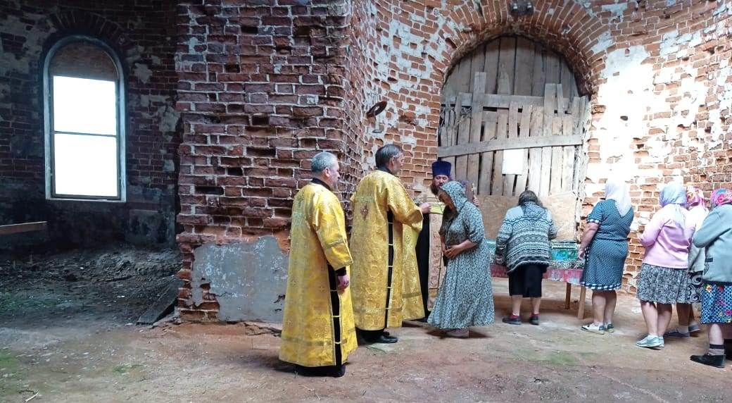 Мощи Святителей Казанских побывали в Кильдеевской церкви