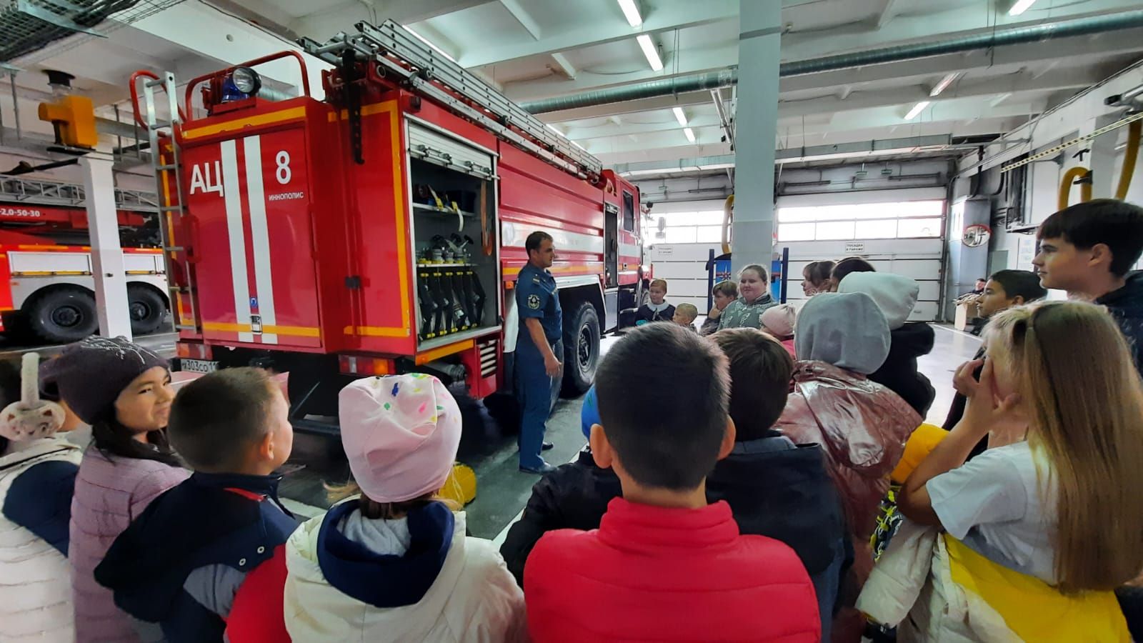 Введенослободские школьники побывали с экскурсией в пожарной части г.Иннополис