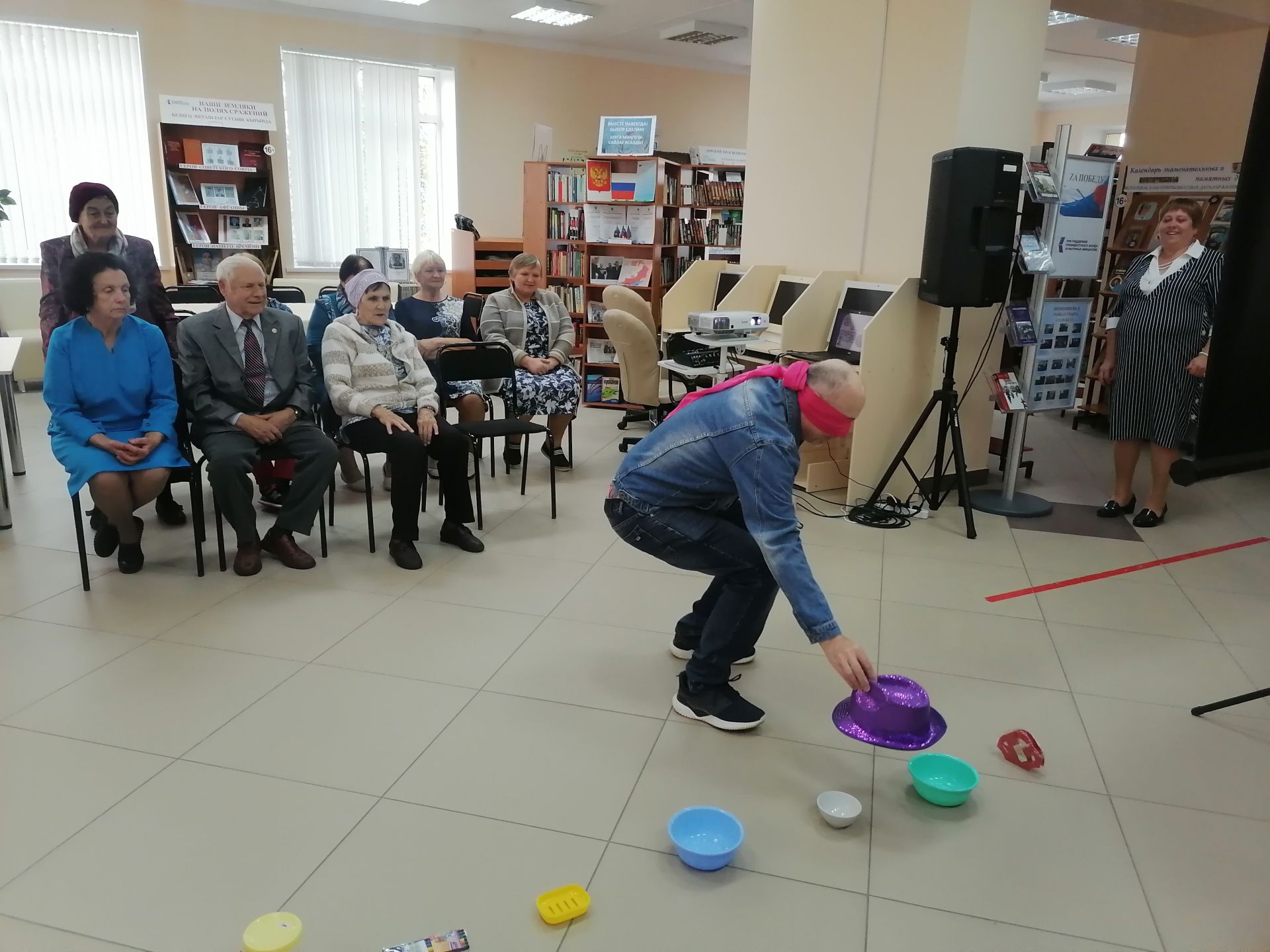В районной библиотеке организовали литературно-конкурсную программу для пожилых