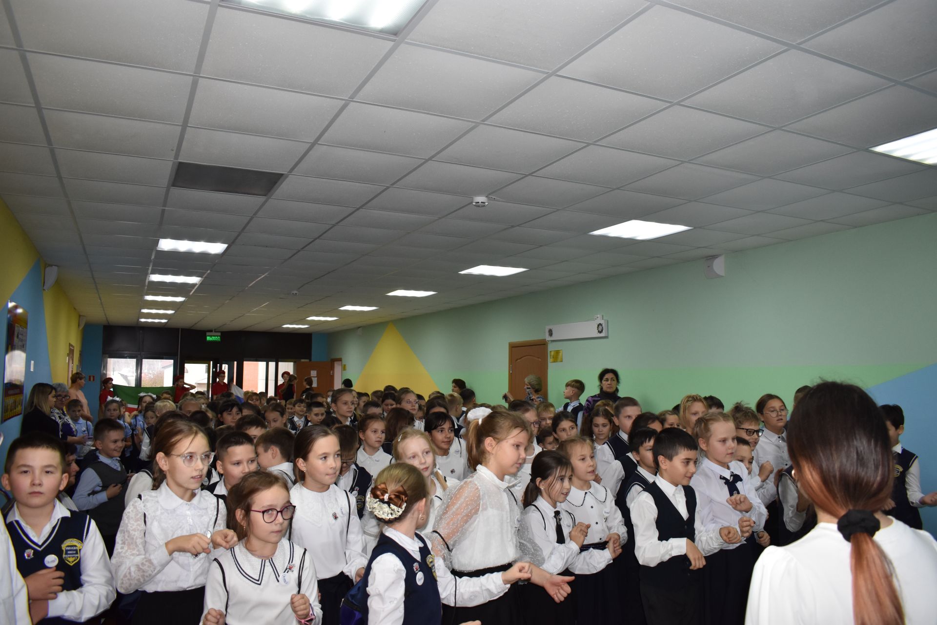 Учащихся начальных классов Верхнеуслонской гимназии посвятили в «Орлята России»