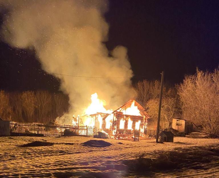 В Верхнеуслонском районе огнем уничтожен дом
