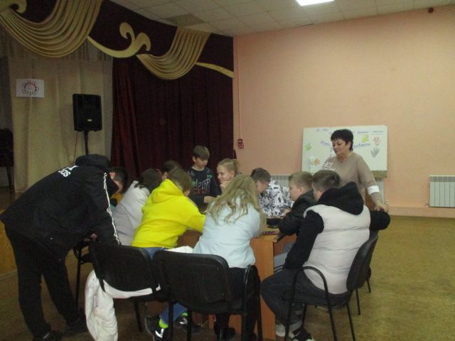 В Кильдееве с молодежью обсуждали проблему коррупции