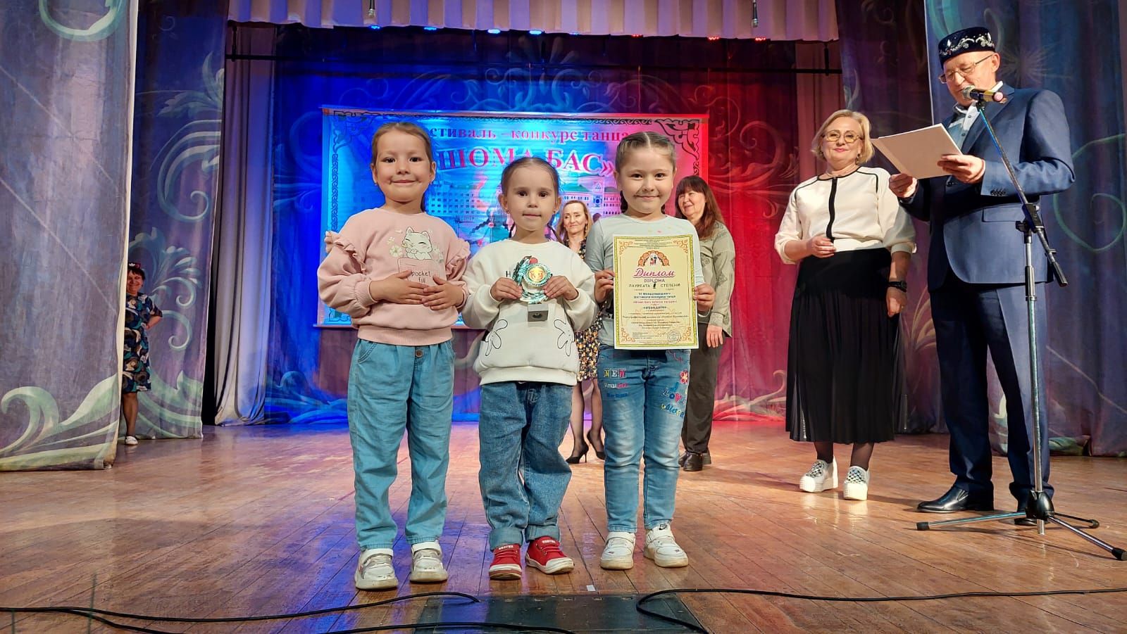 Танцевальные коллективы из Верхнего Услона стали дважды Лауреатами Международного конкурса