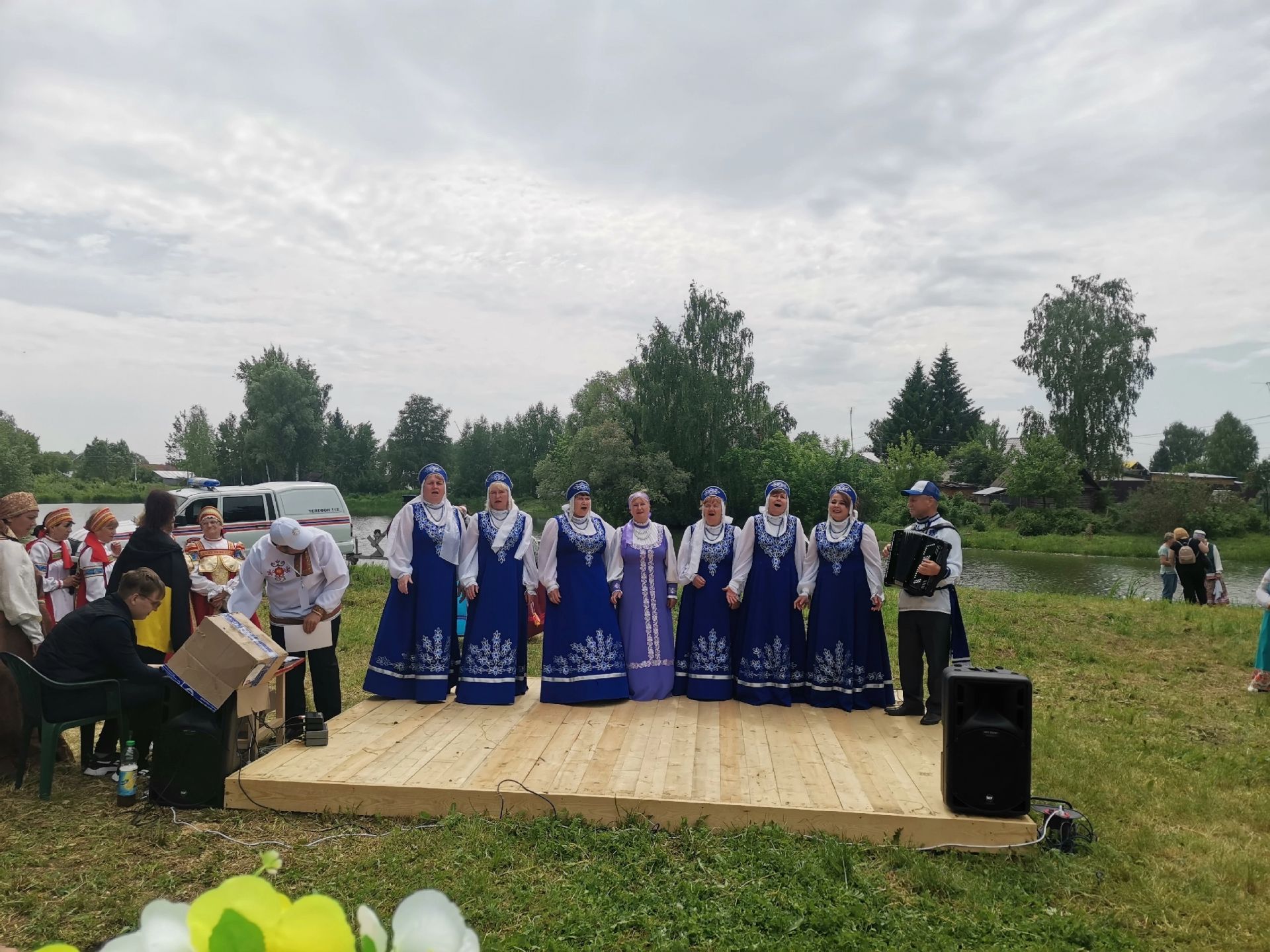«Коргузинские девчата» покорили сердца зрителей на фестивале Каравон