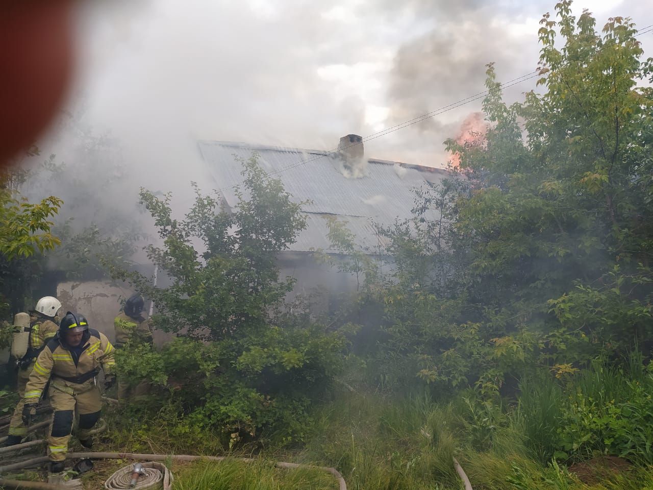 В июне в Верхнеуслонском районе произошло 13 пожаров, двое в больнице