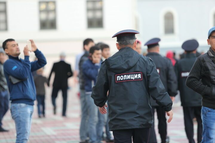 Более 700 незаконных мигрантов выдворили в текущем году судебные приставы Татарстана