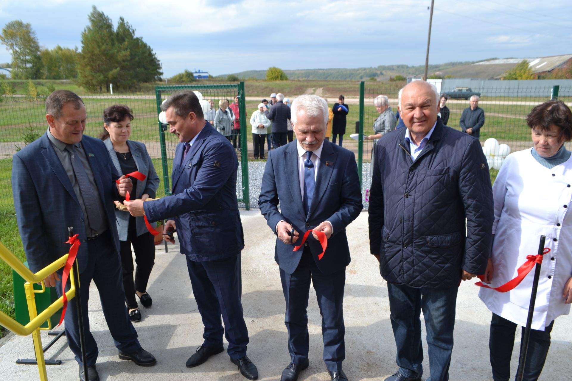 В Маматкозине открыли новый модульный фельдшерско-акушерский пункт