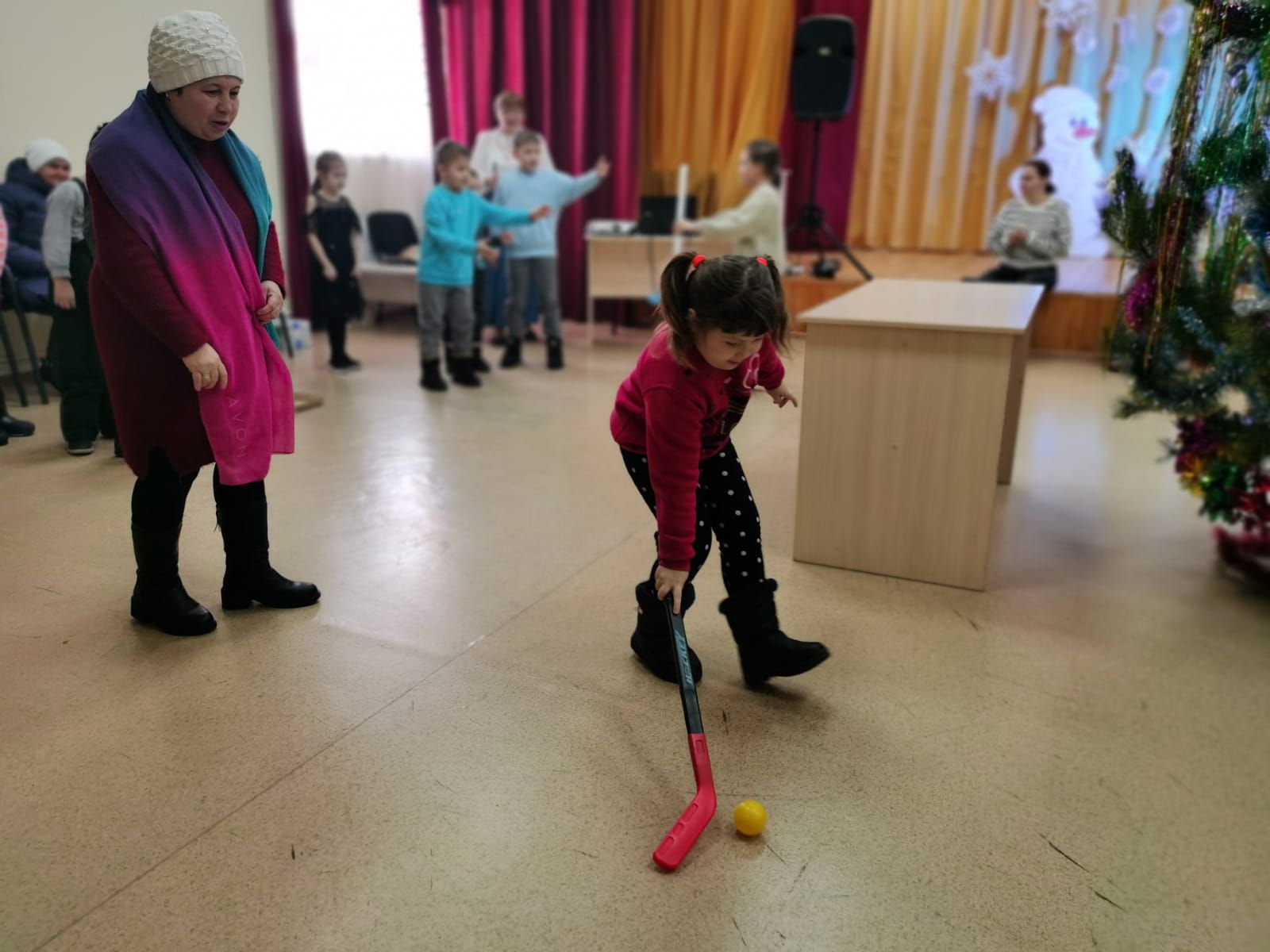 В Майдане прошел рождественский семейный праздник